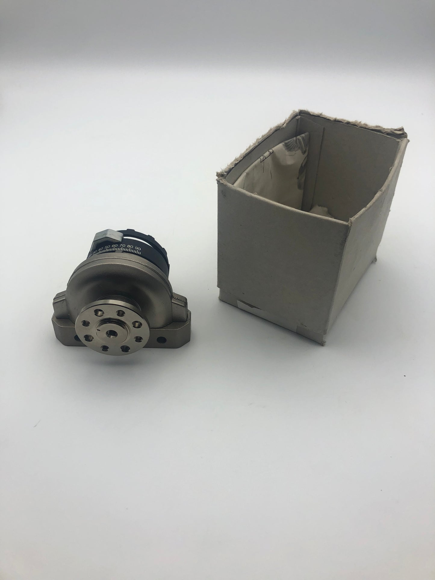 FESTO DSRL-16-180-P-FW Schwenkzylinder